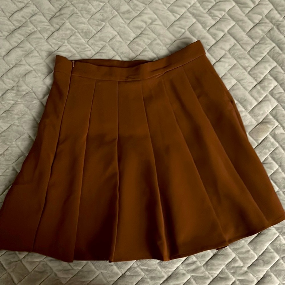 skirt brown never worn good condition
